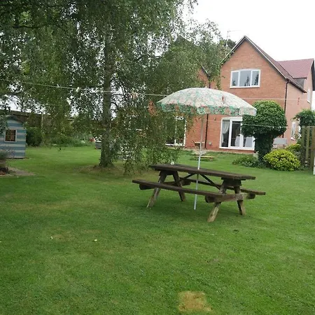 Cheltenham Accommodation -Self-Catering-2 Bedrooms Exterior photo
