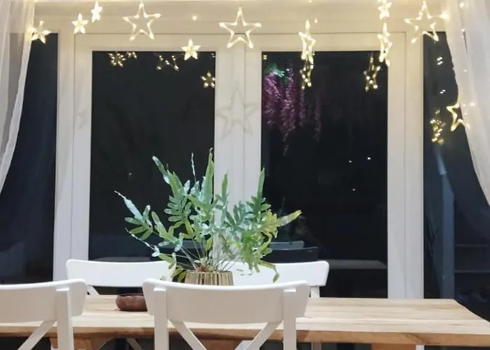 Cheltenham Accommodation -Self-Catering-2 Bedrooms
