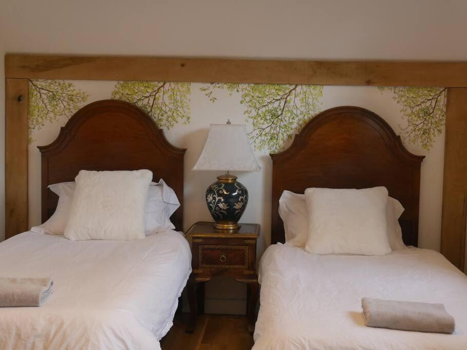 -self-catering-2 Bedrooms Apartment